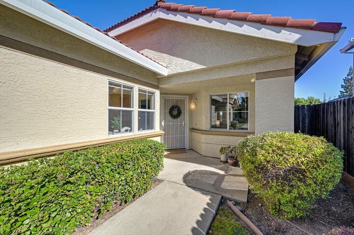 Property Photo:  106 Pascoe Court  CA 95630 