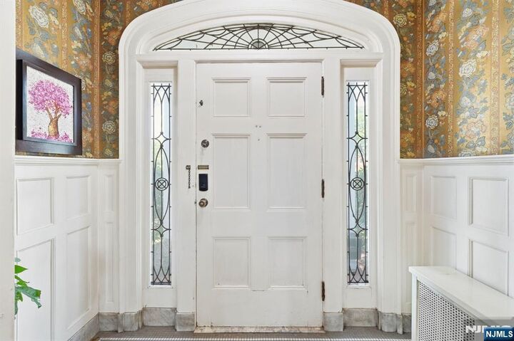 Property Photo:  415 Ridge Street  NJ 07104 