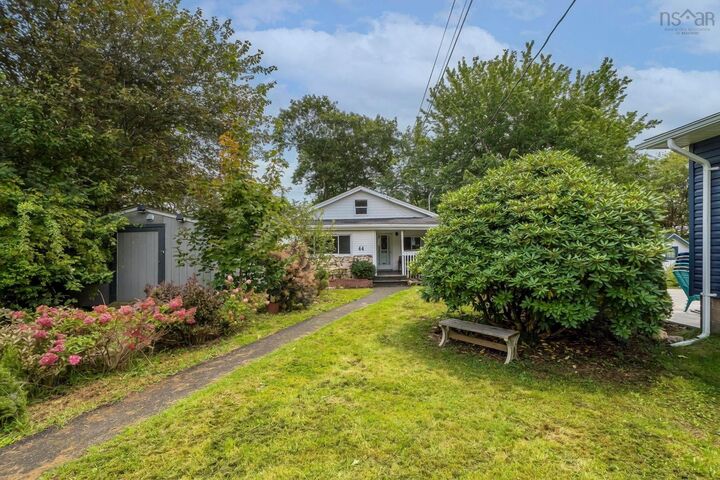 Property Photo:  44 Courtney Road  NS B3A 4B8 