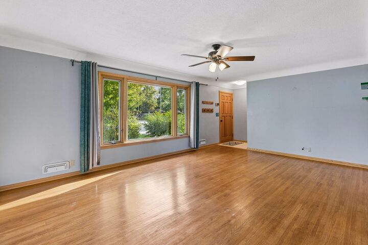 Property Photo:  21 70th Way NE  MN 55432 