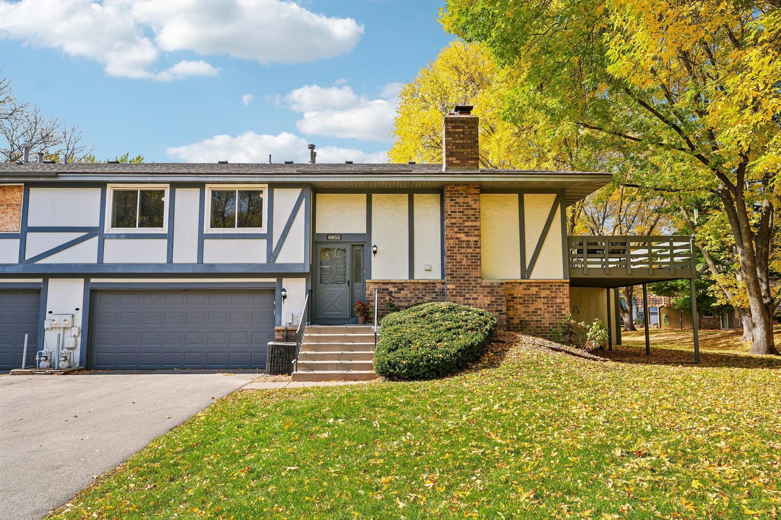 Property Photo:  6852 Macbeth Circle  MN 55125 