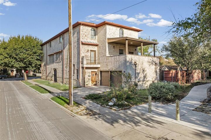 Property Photo:  Tbd Mission Avenue 5100/5102  TX 75206 