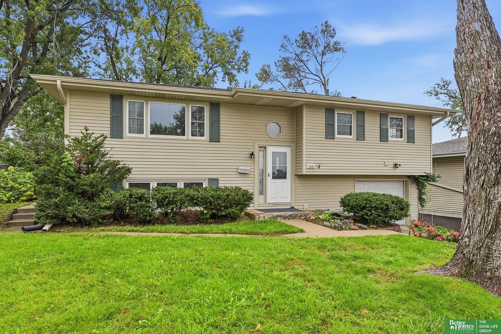 Property Photo:  5435 S 122nd Street  NE 68137 