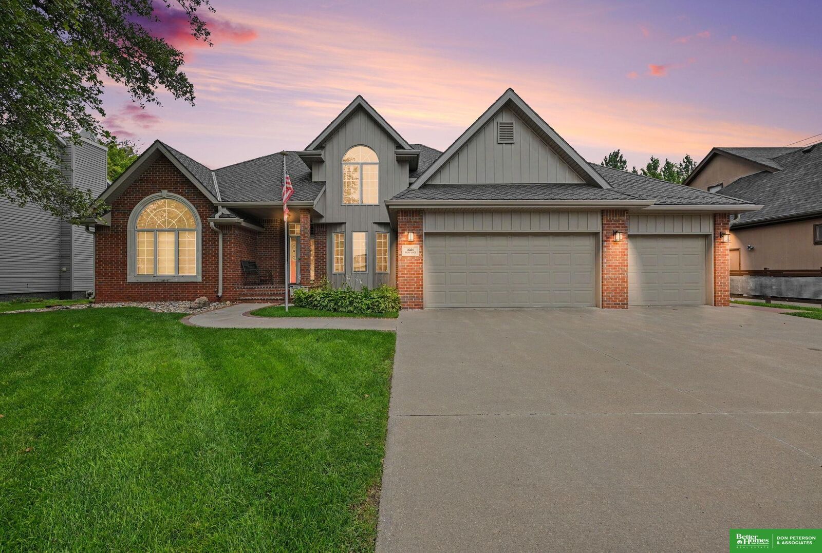 Property Photo: 2524 Park Place Drive NE 68025