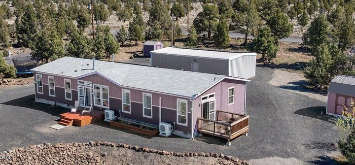 Property Photo: 5172 SE Oswego Road OR 97754