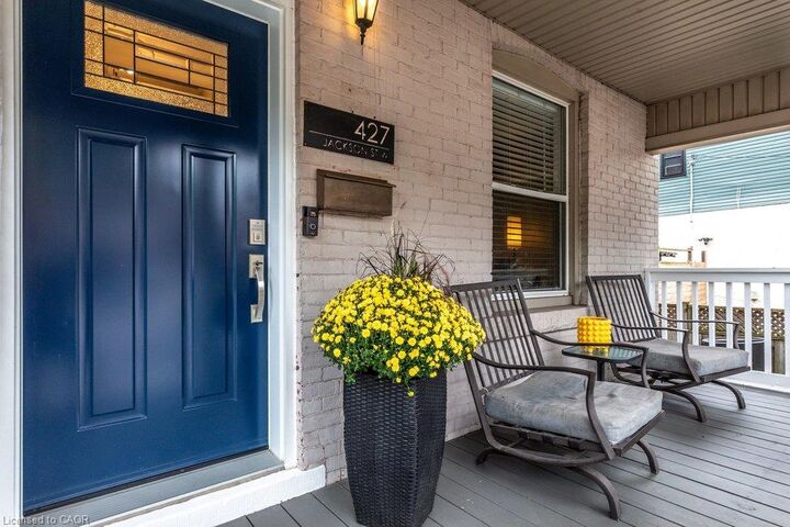 Property Photo:  427 Jackson Street W  ON L8P 1N3 