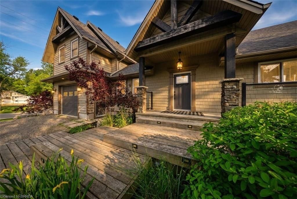 Property Photo:  10 Reserve Street  ON N0E 1T0 