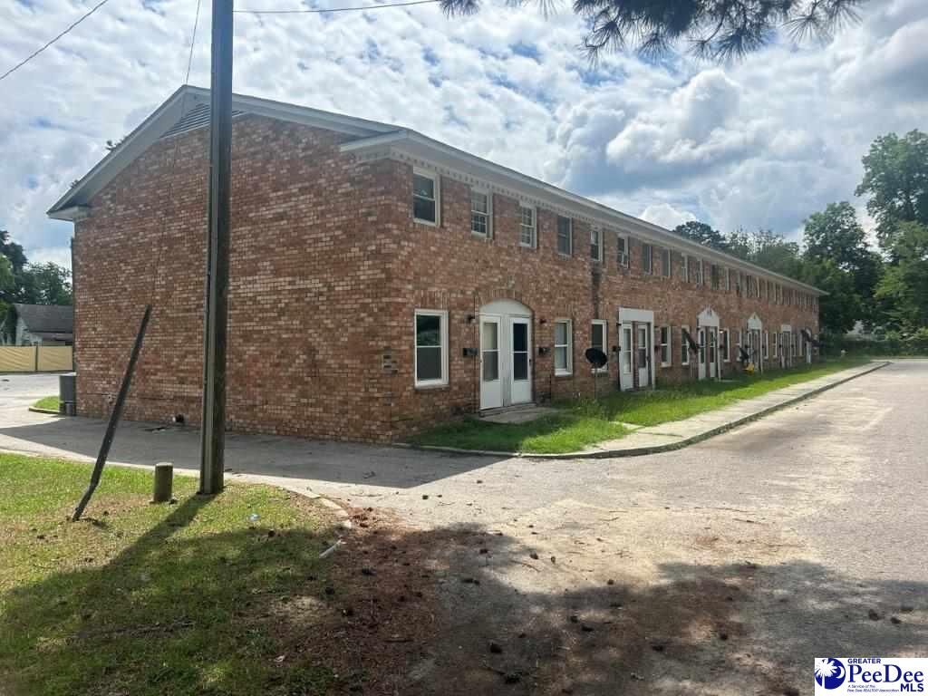 Property Photo:  409 Parrott St Apt #1, 4, 8 &Amp 11  SC 29532 