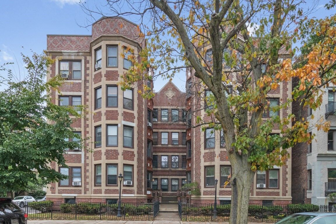 Property Photo:  1267 Commonwealth Ave 7  MA 02134 