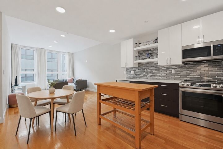Property Photo:  10 Taber 206  MA 02119 