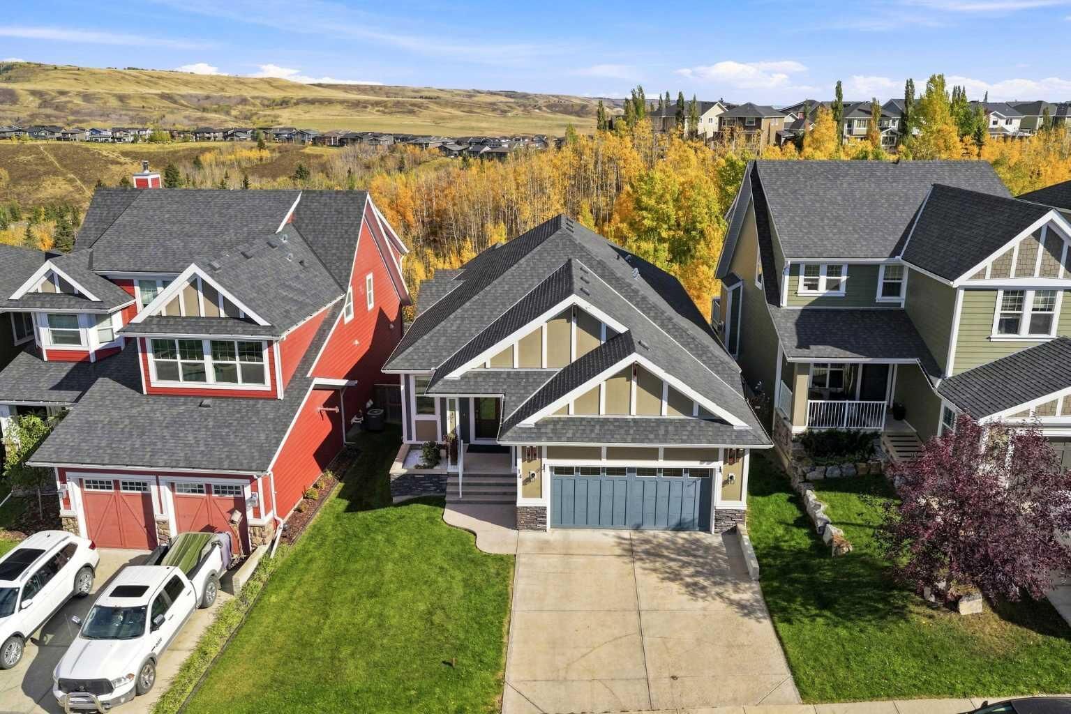 Property Photo:  14 Ridge View Place  AB T4C 0P9 