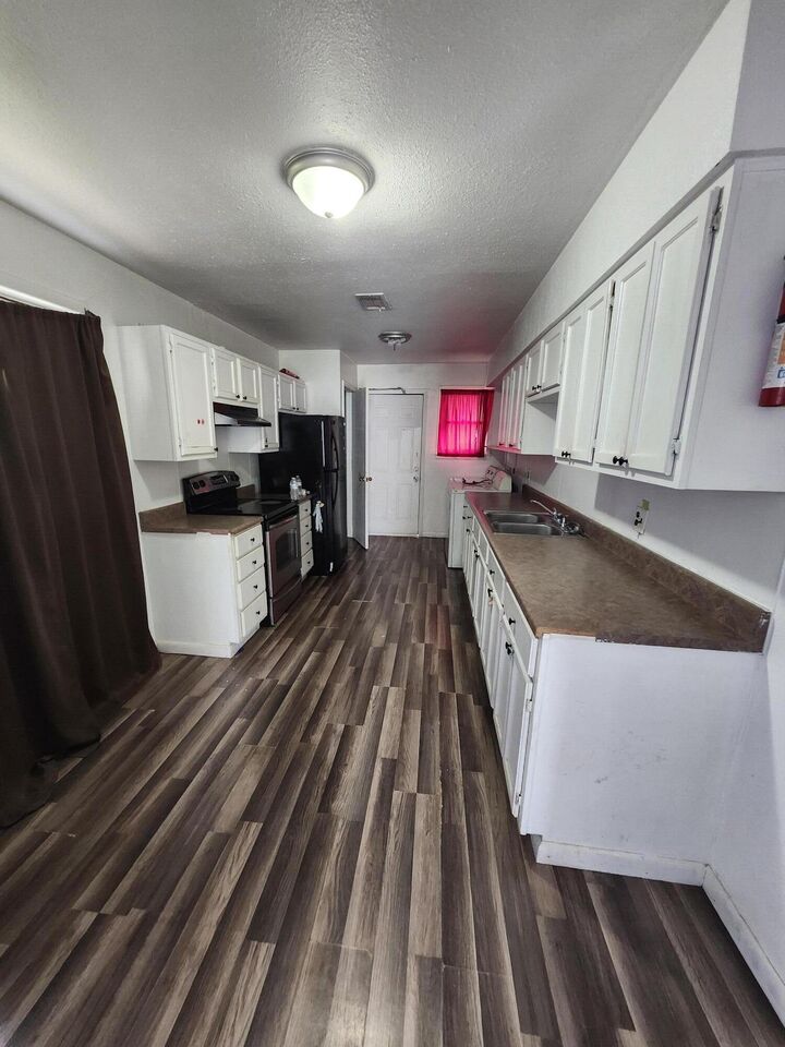 Property Photo:  1100 Westwood Dr  LA 71446 