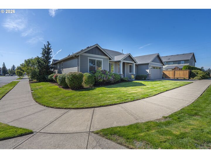 Property Photo: 387 NE 22nd Ave OR 97013