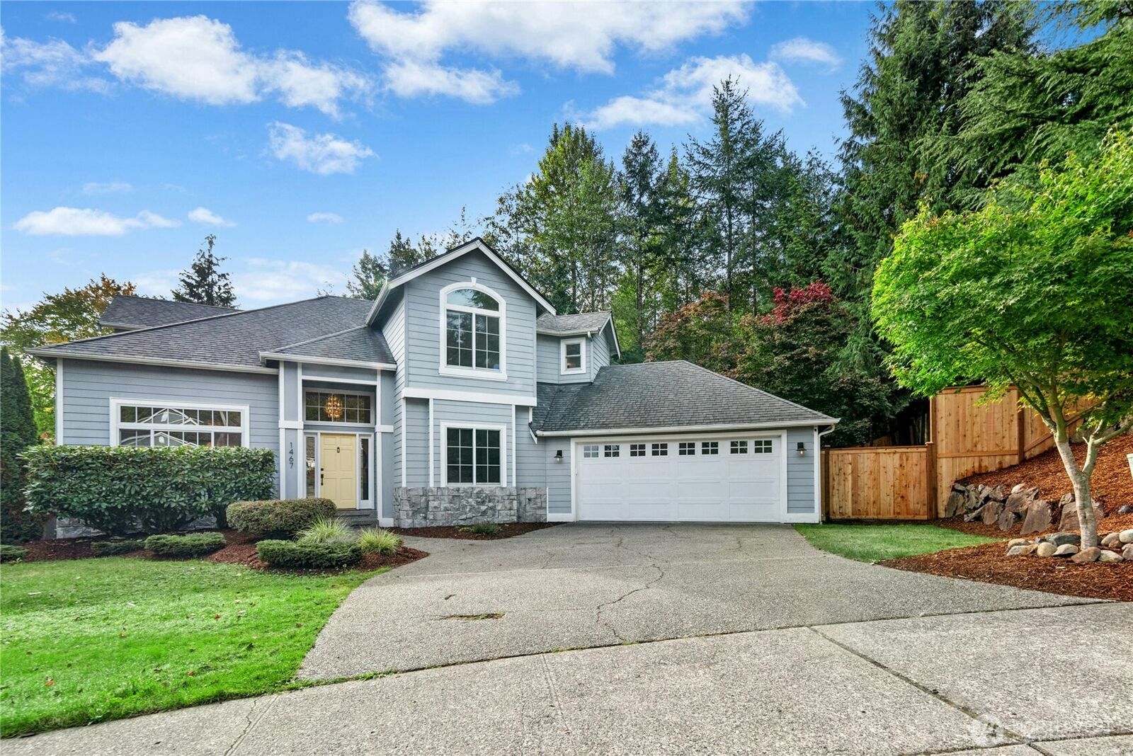 Property Photo: 1467 SW 10th Street WA 98045