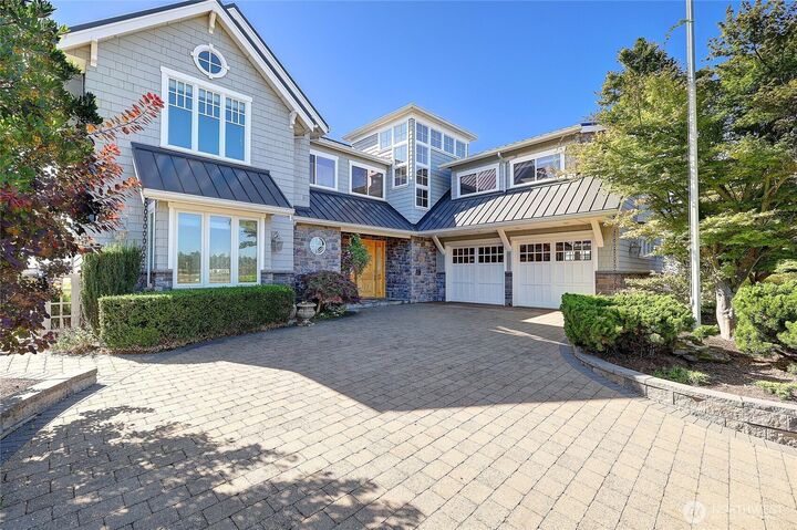 Property Photo:  258  Gough Road  WA 98282 