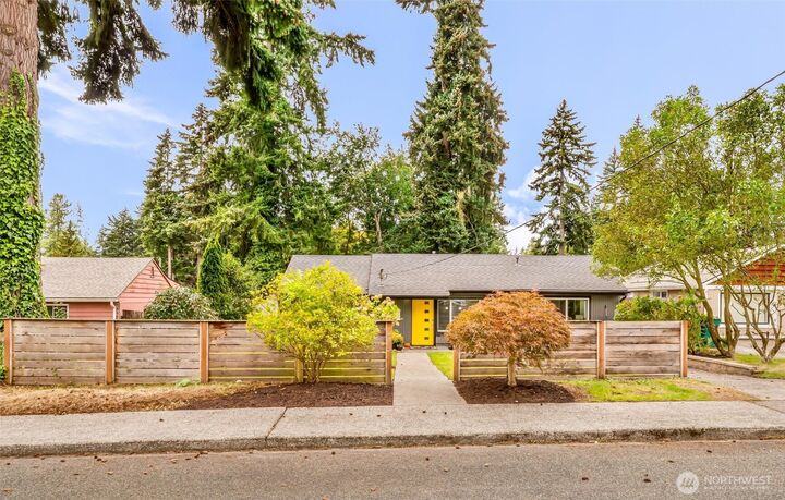 Property Photo: 22904 53rd Avenue W WA 98043