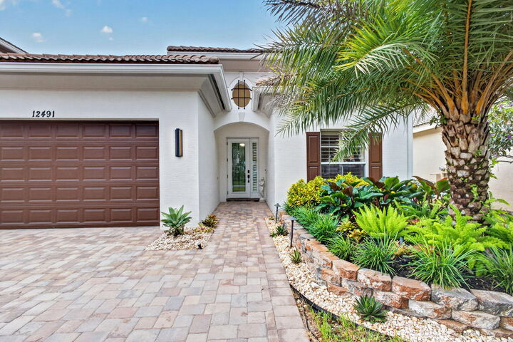 Property Photo:  12491 Aviles Circle  FL 33418 