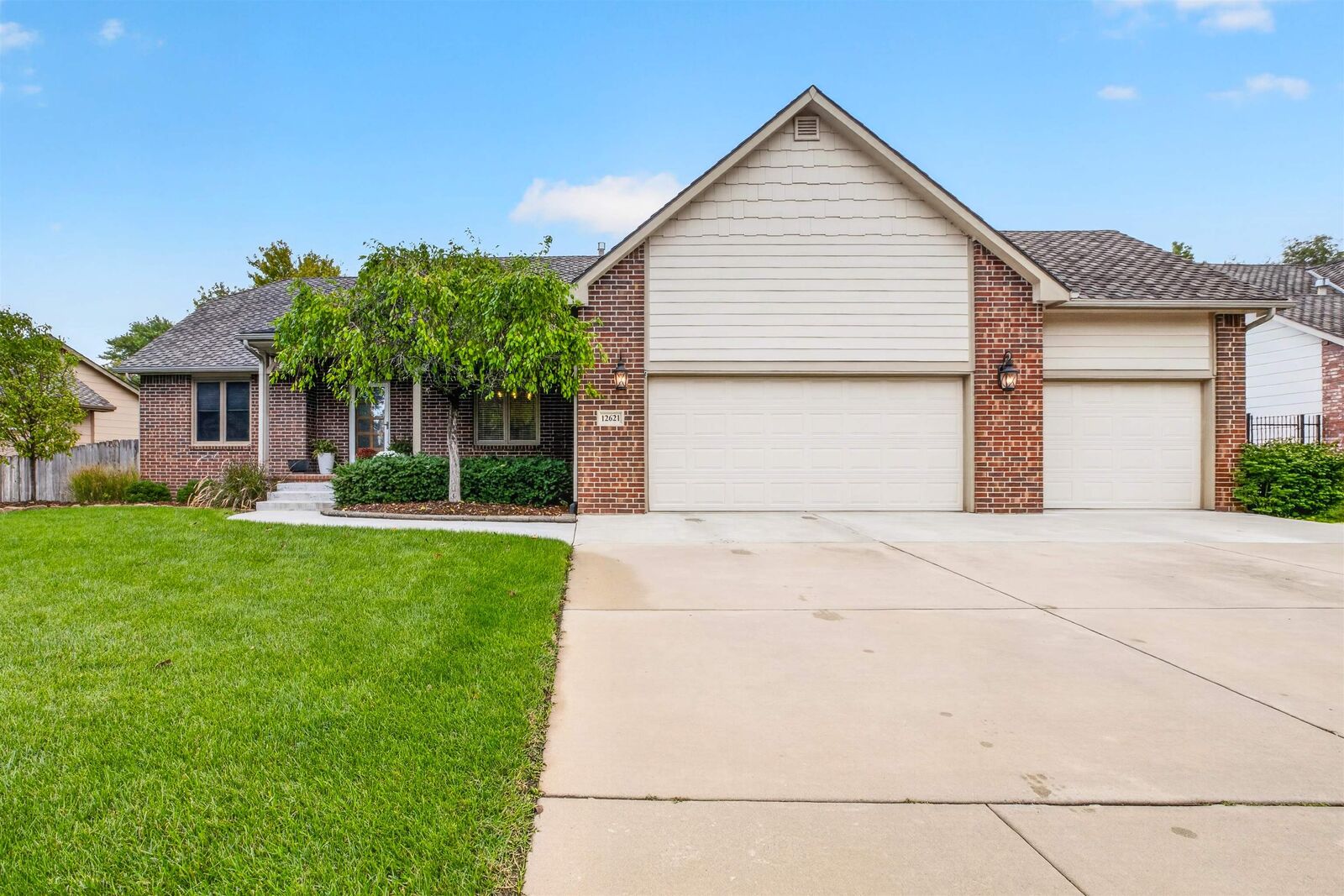 Property Photo: 12621 E Edgewood Drive KS 67206
