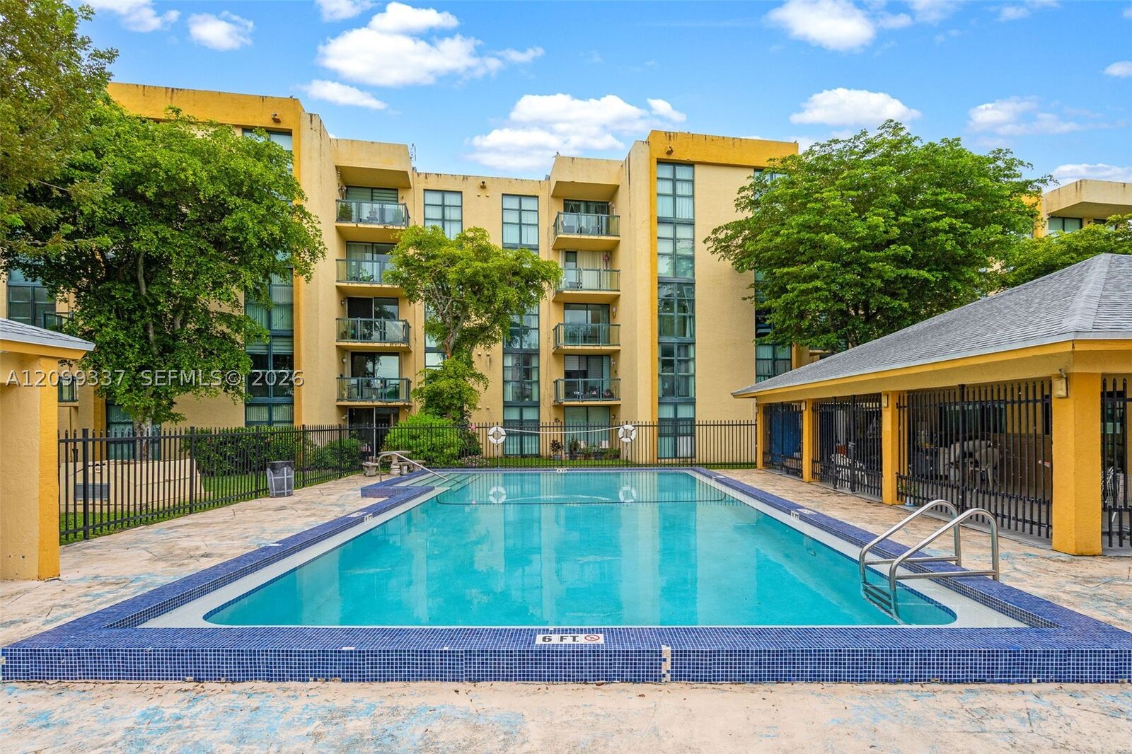 Property Photo: 11800 SW 18th St 201-4 FL 33175