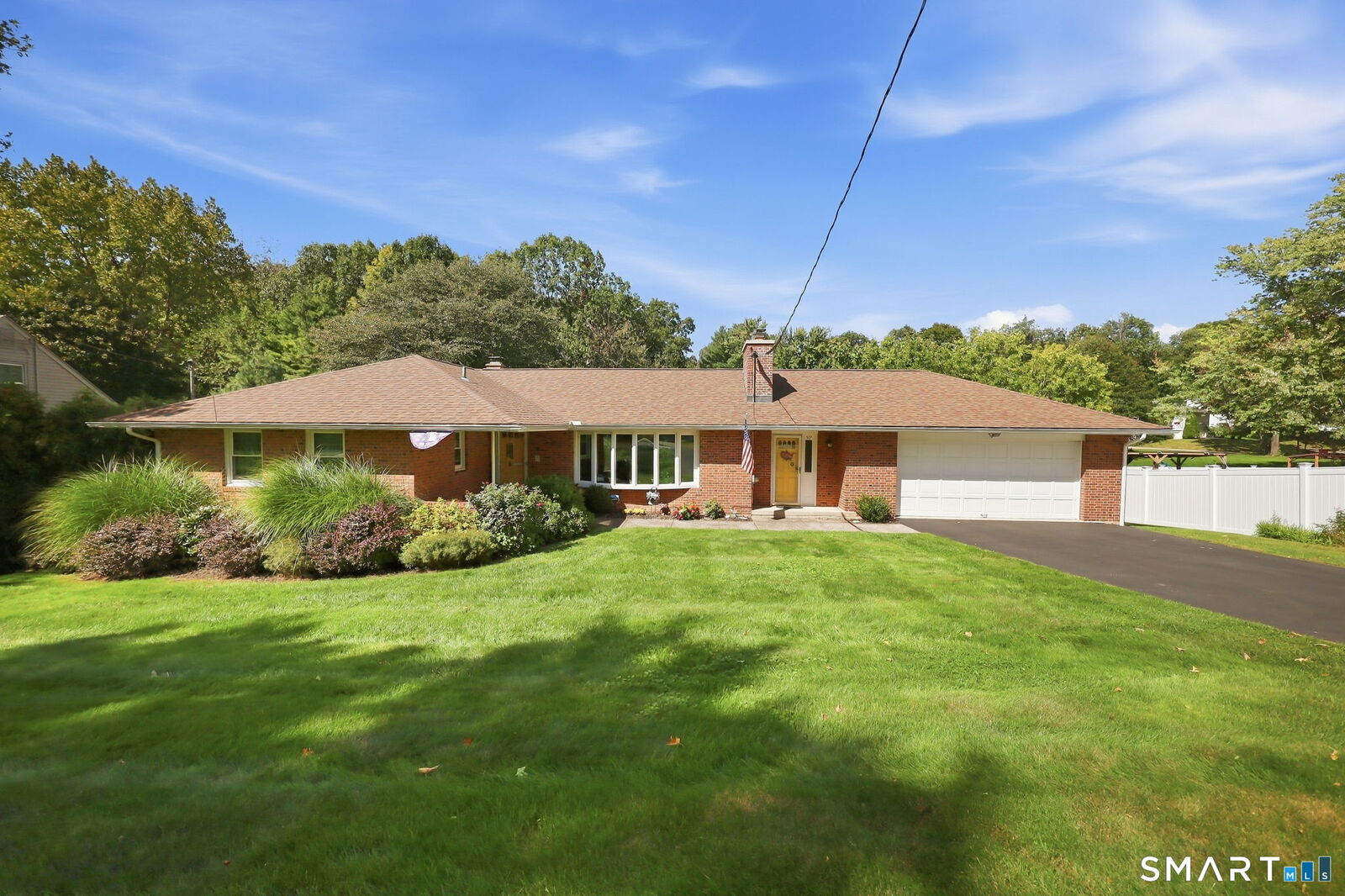 Property Photo:  517 Swain Avenue  CT 06450 