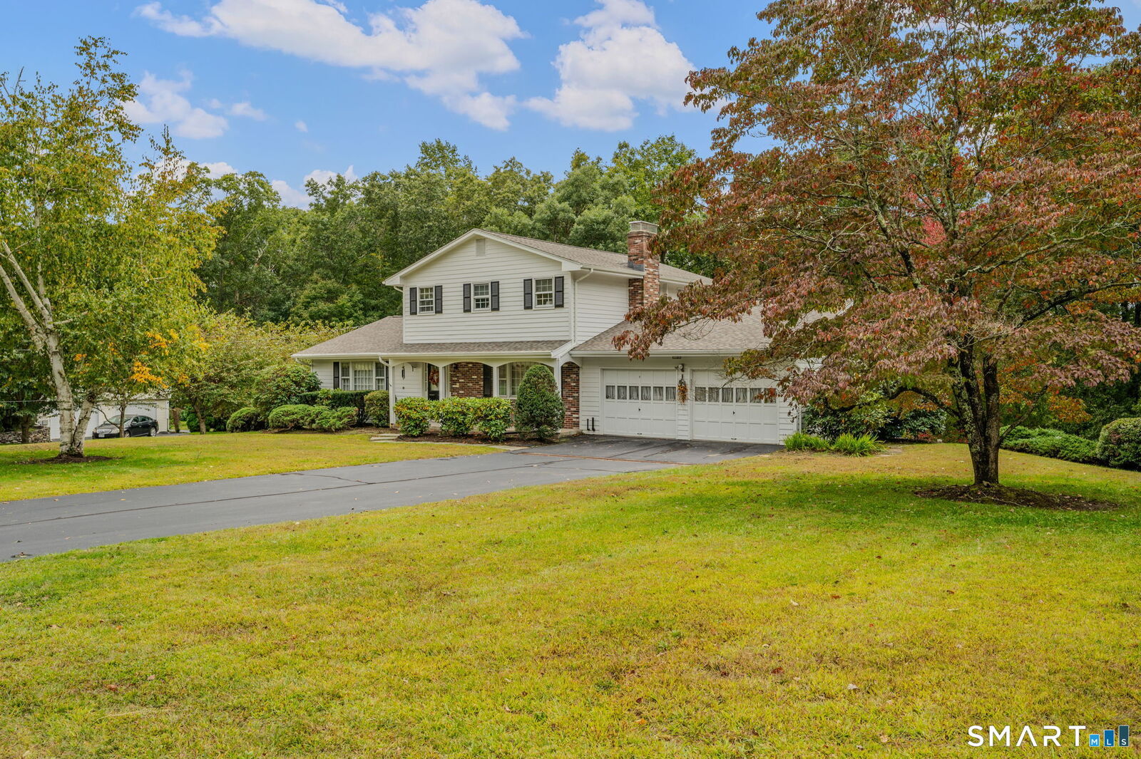 Property Photo:  64 Briar Hill Road  CT 06360 