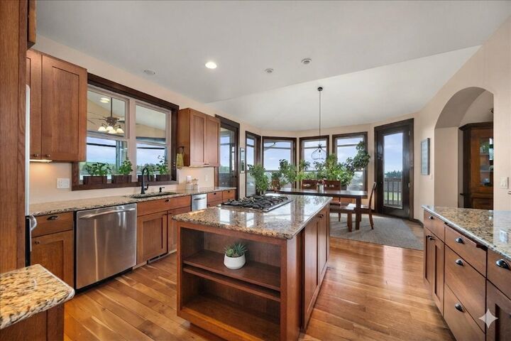 Property Photo: 12920 S Andrus Rd WA 99004