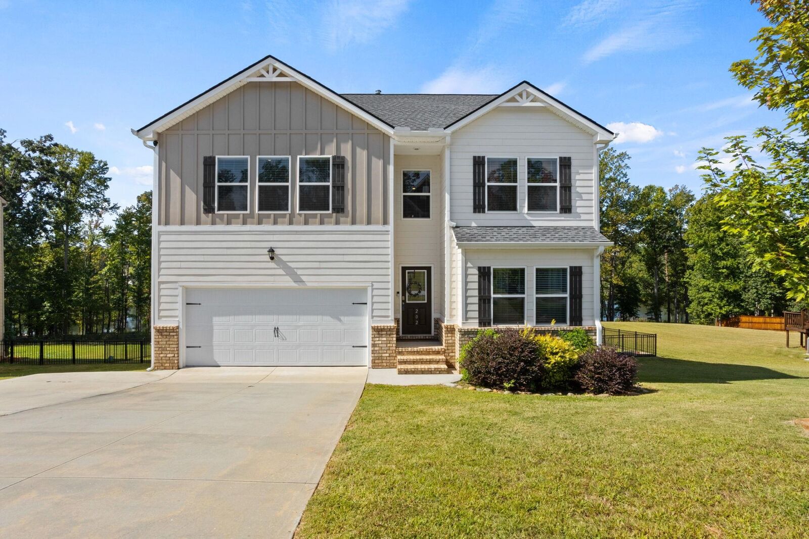 Property Photo:  202 Rushing Waters Drive  SC 29349 