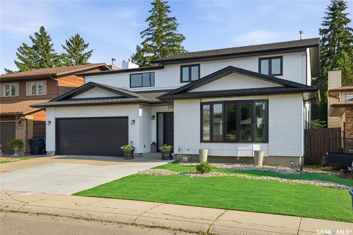 Property Photo:  346 Wakaw Crescent  SK S7J 4E2 