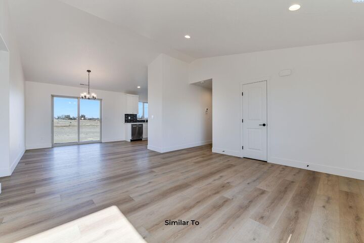 Property Photo:  10212 Sunset Trail  WA 99301 