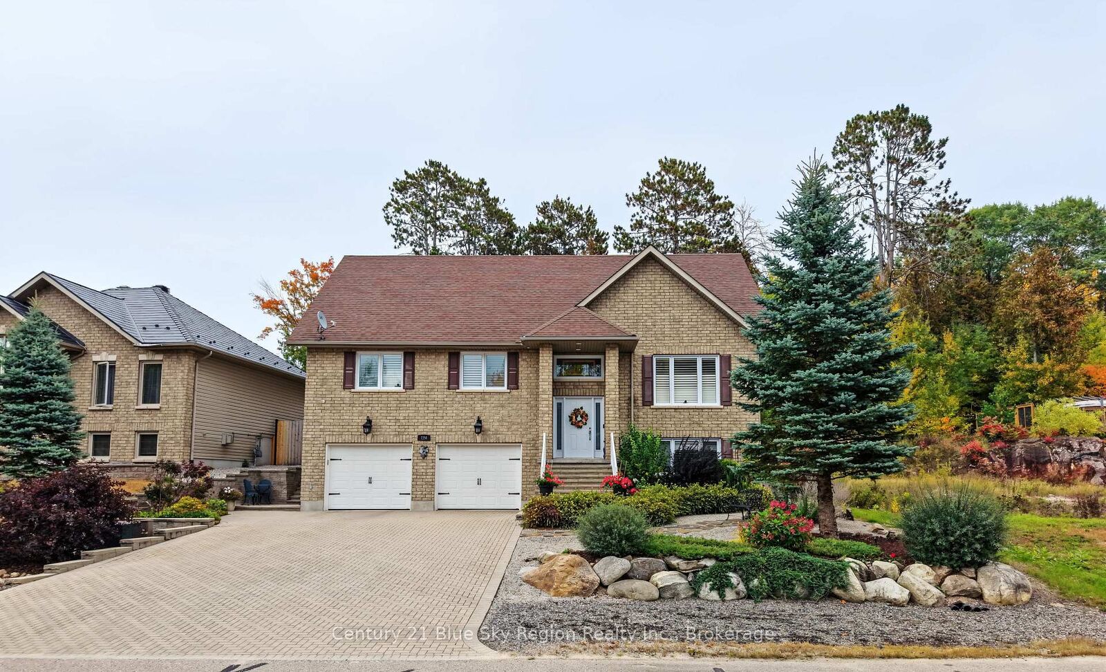 Property Photo: 224 Osprey Crescent E ON P0H 1H0