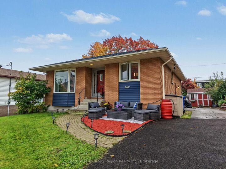 Property Photo: 267 Barber Avenue ON P1A 3G3