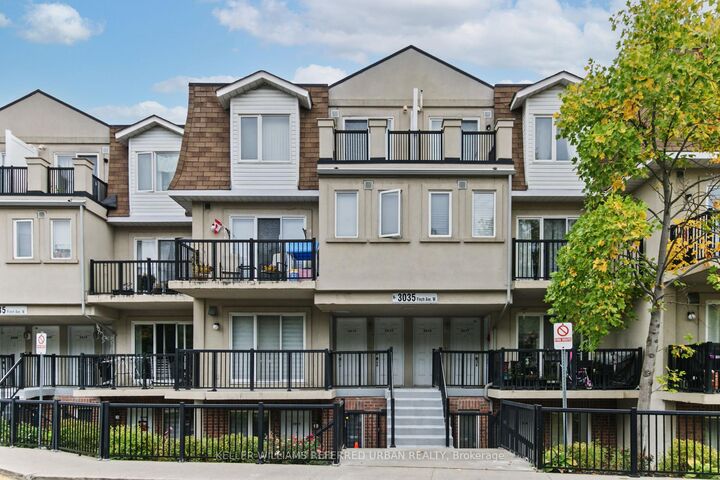 Property Photo:  3035 Finch Avenue W 2016  ON M9M 0A3 