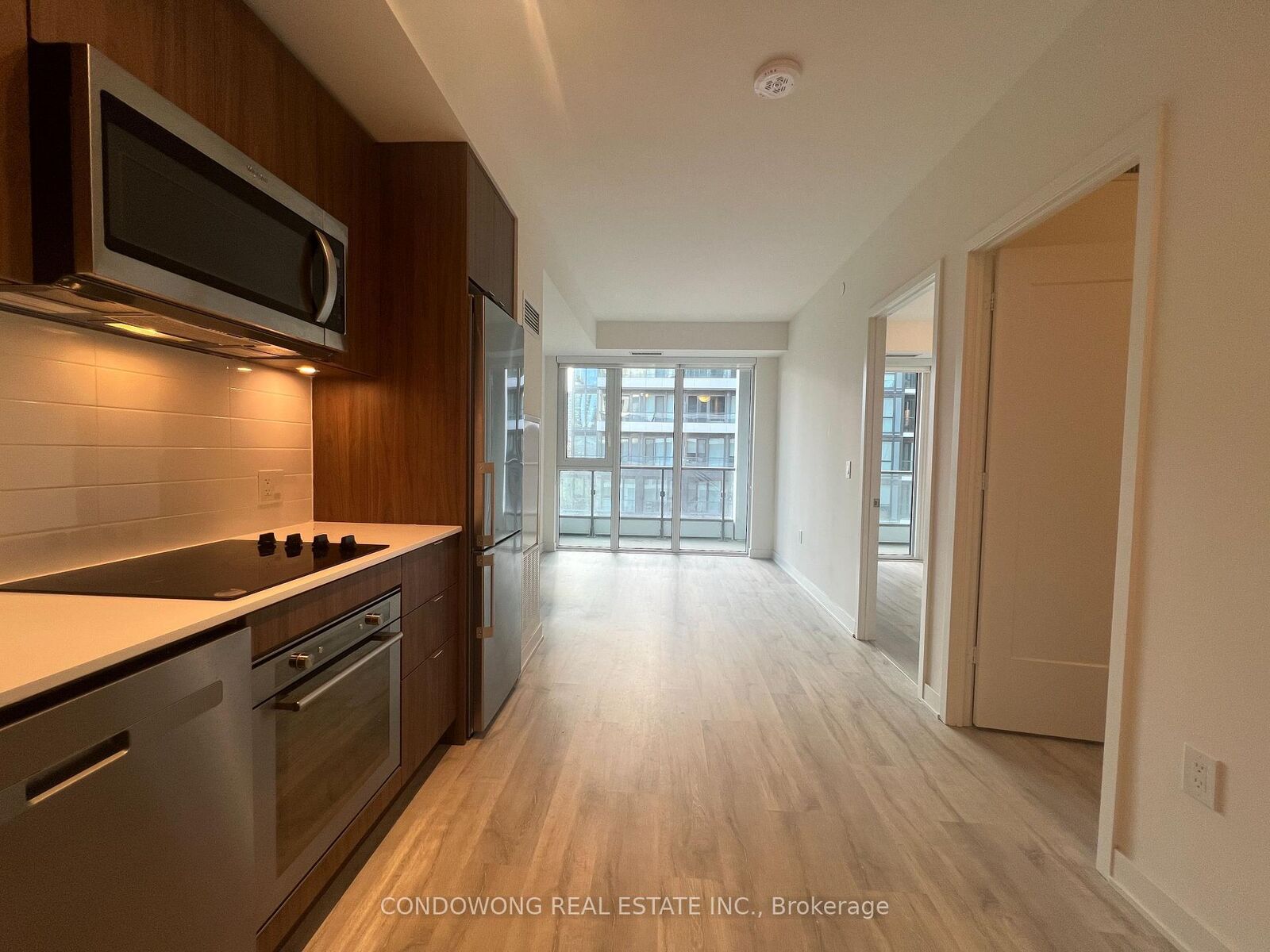 Property Photo:  60 Princess Street 725  ON M5A 2C7 