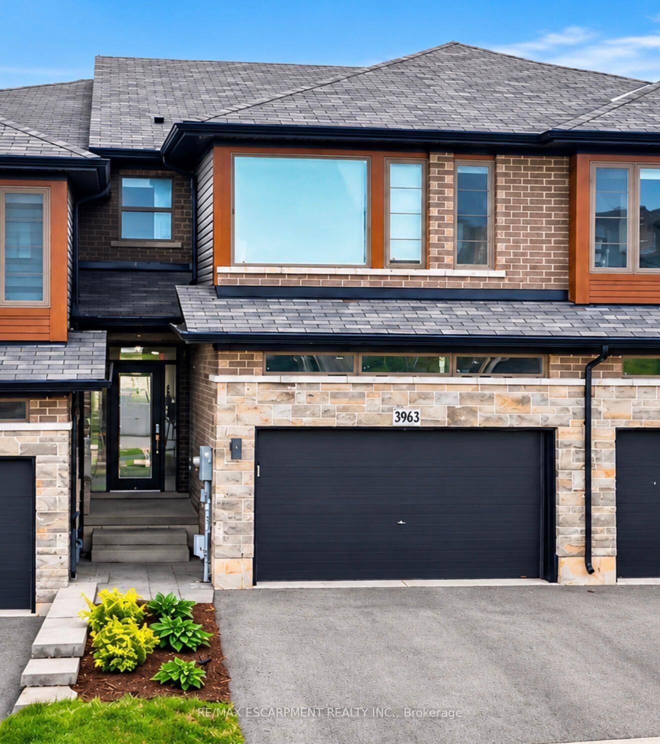 Property Photo:  3963 Crown Street  ON L3J 0T1 