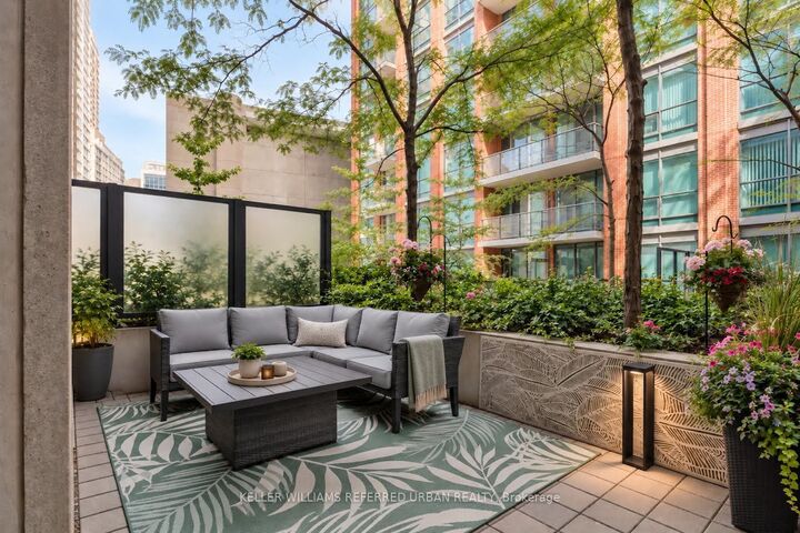 Property Photo:  1 Scott Street 301  ON M5E 1A1 