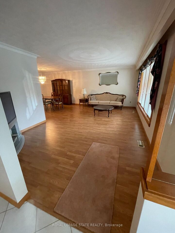 Photo de la propriété:  72 Purnell Drive  ON L9C 4Y3 