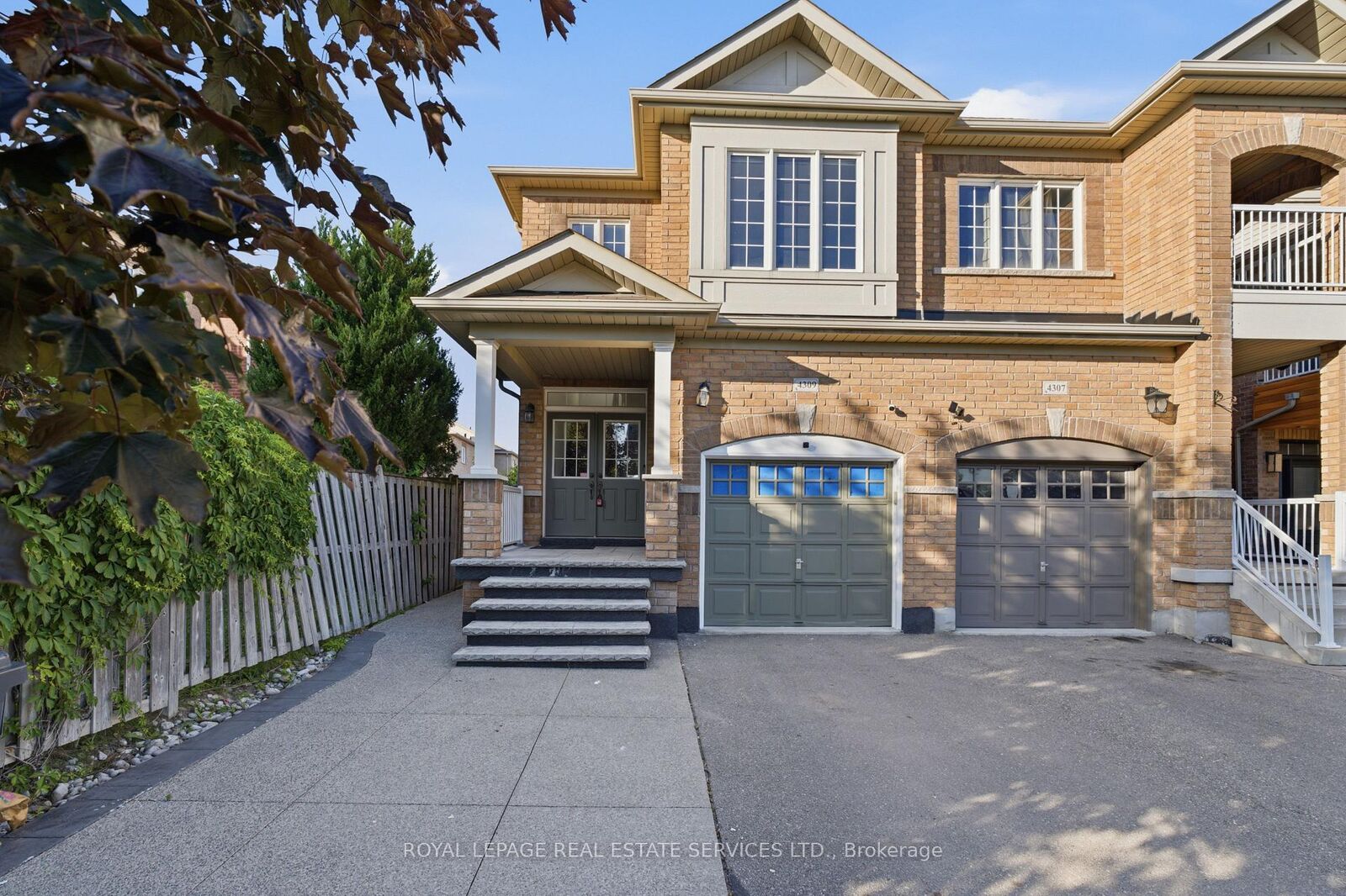 Property Photo:  4309 Trail Blazer Way  ON L5R 0A9 