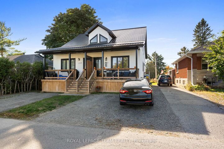 Property Photo:  227 Roberta Crescent  ON K0E 1T0 