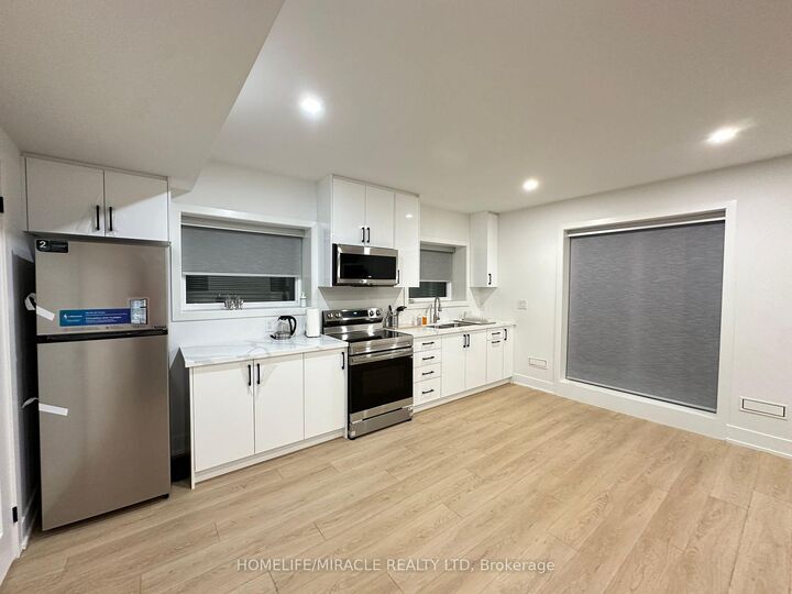 Property Photo:  1351 Northmount Avenue Basement  ON L5E 1Y4 