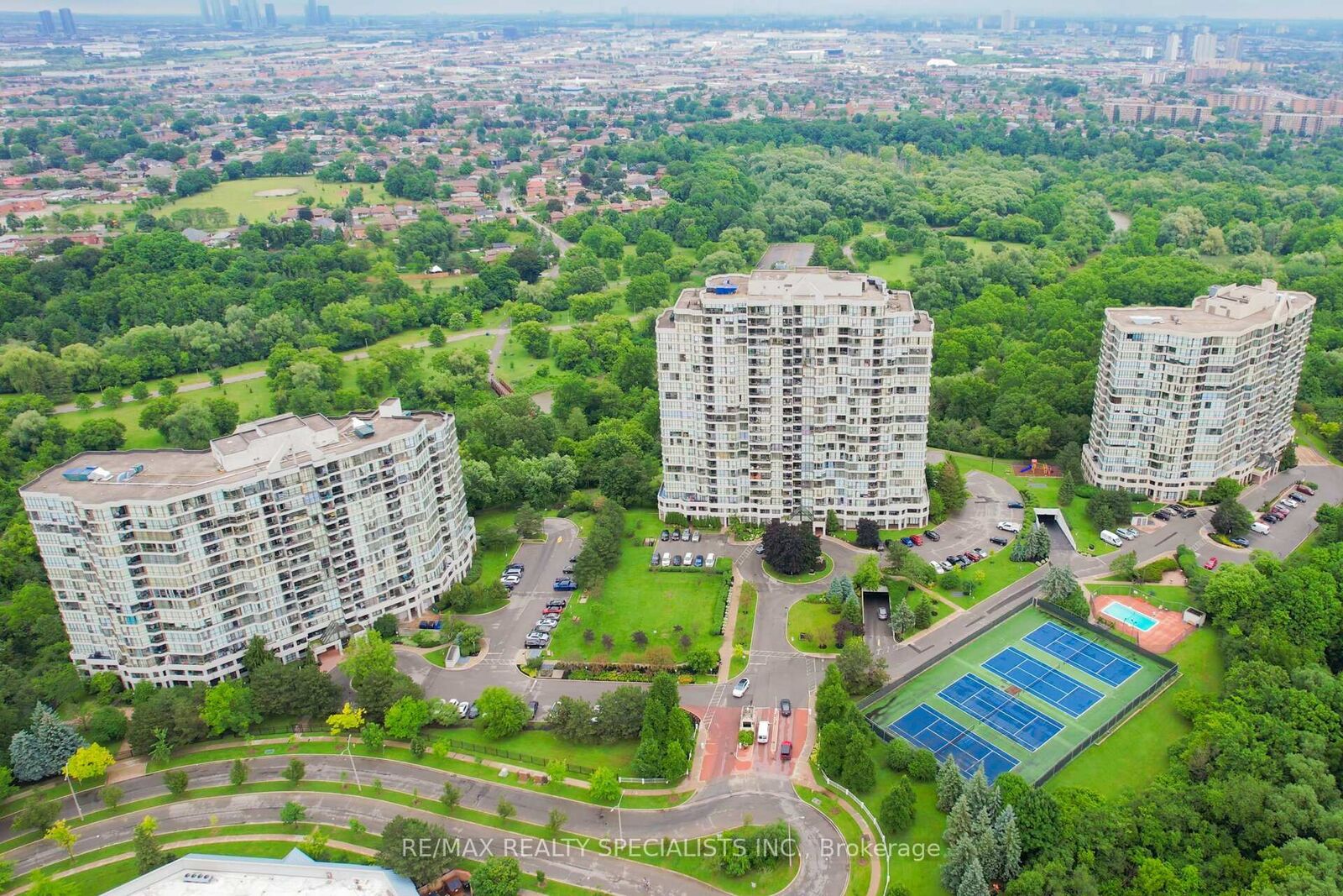 Property Photo: 1 Rowntree Road 611 ON M9V 5G7