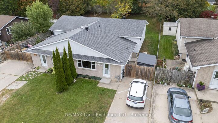Property Photo:  789 Eastwood Drive  ON N0H 2C4 