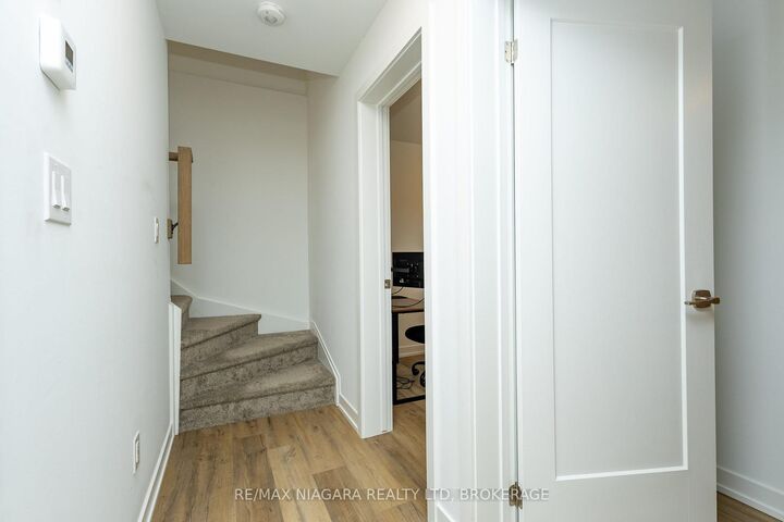 Property Photo: 4263 Fourth Avenue ON L2E 0C2