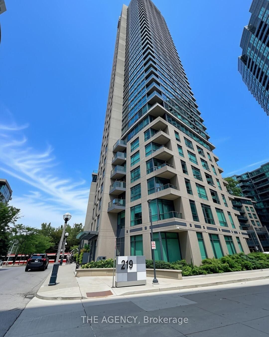 Property Photo:  219 Fort York Boulevard S 612  ON M5V 1B1 
