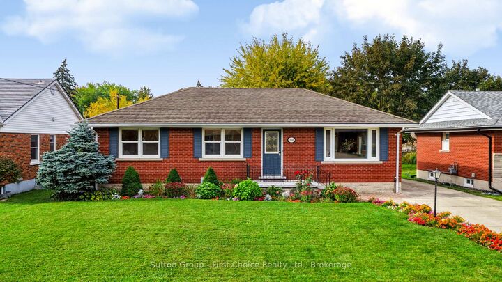 Property Photo:  151 Woods Street  ON N5A 1M3 