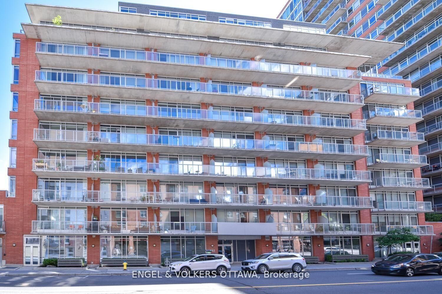 Property Photo:  383 Cumberland Street 702  ON K1N 1J7 