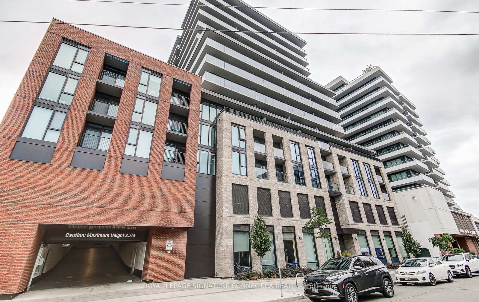Property Photo:  1 Jarvis Street 1017  ON L8R 3R2 