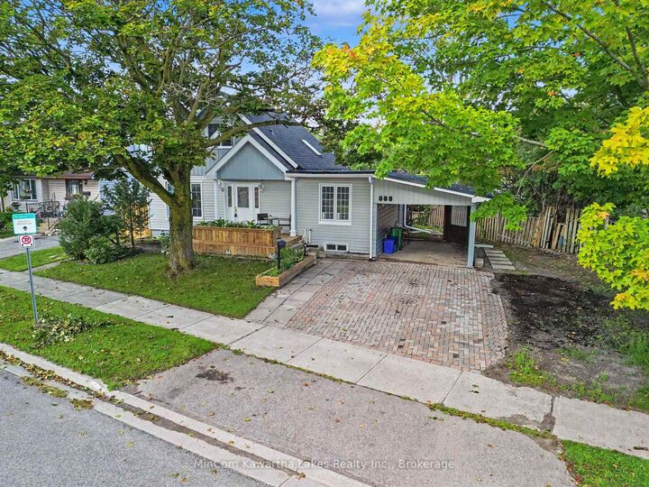 Property Photo:  811 Morphet Avenue  ON K9J 2X7 