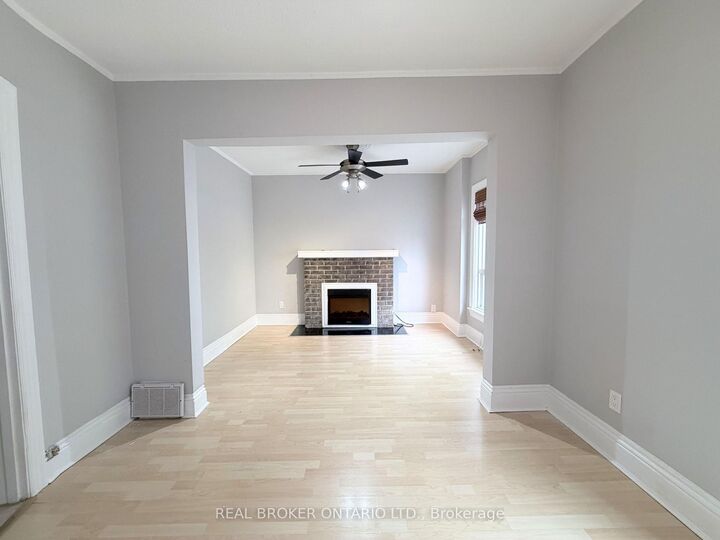 Property Photo:  189 Stinson Street 2  ON L8N 1T2 