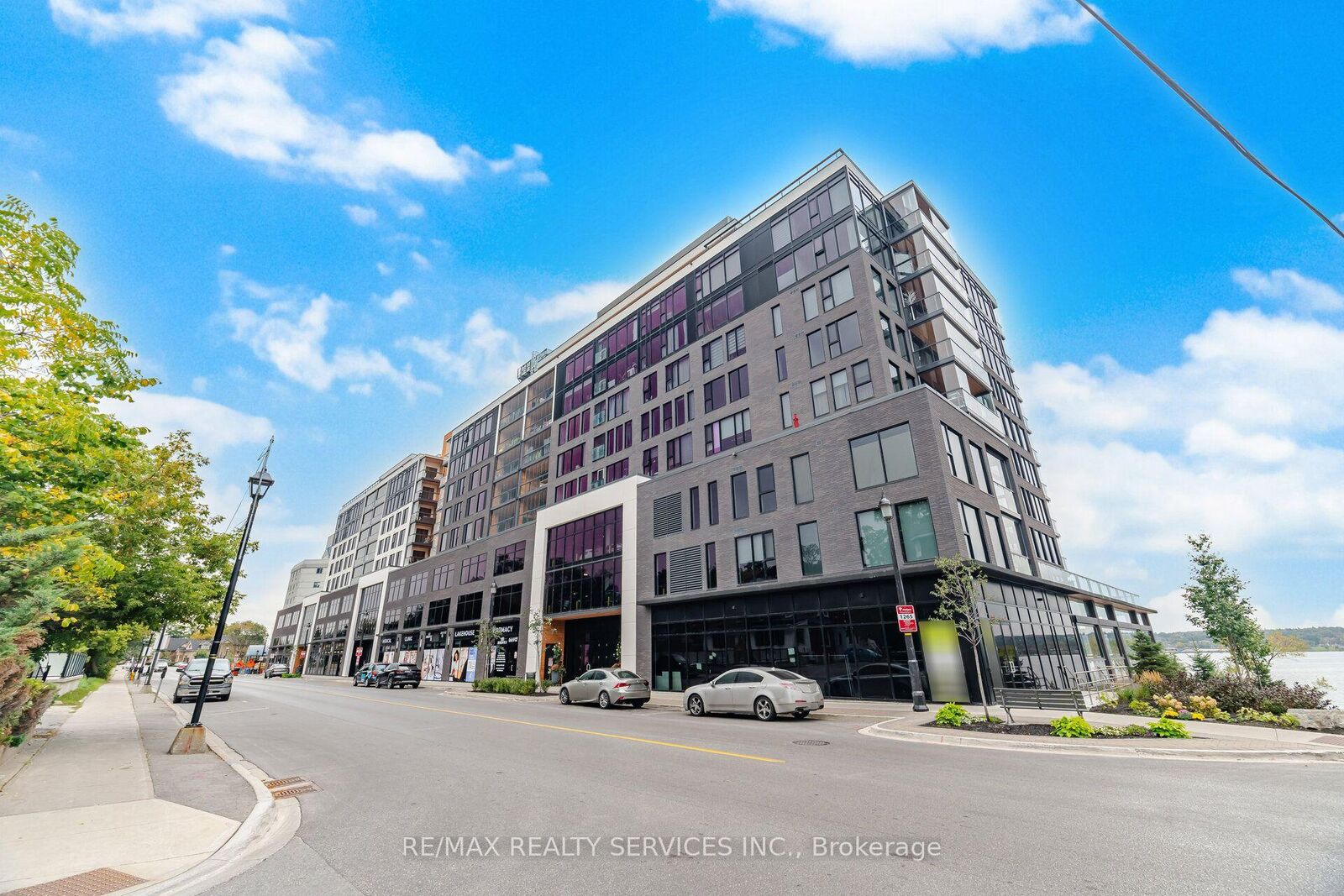 Property Photo: 185 Dunlop Street E 620 ON L4M 0M7