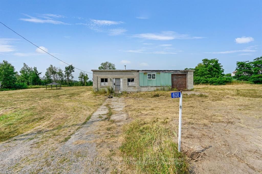 Property Photo:  608 Froom Road  ON K0E 1E0 